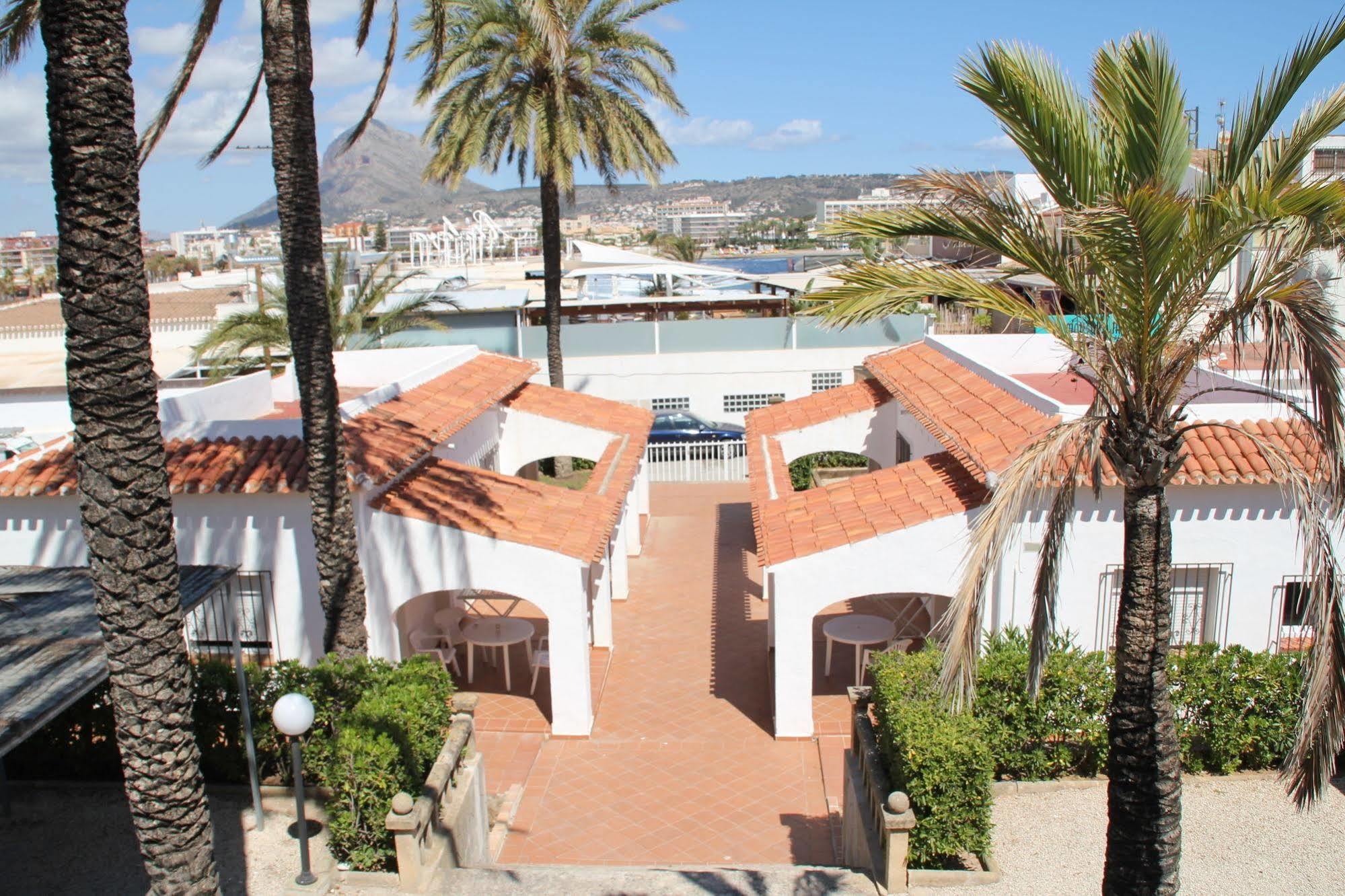 Отель Bungalows El Arenal Хавеа Экстерьер фото